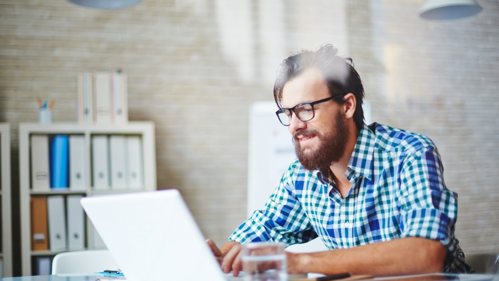 Mask-Group-47@2x-1600x900