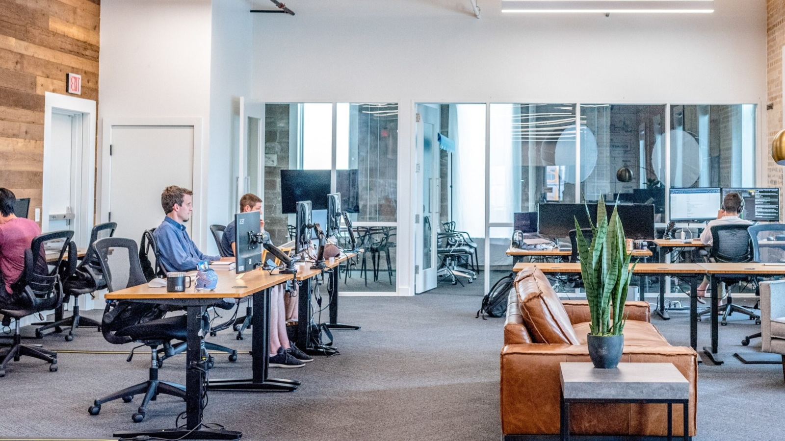 austin-distel-wawEfYdpkag-unsplash-min-scaled-1600x900